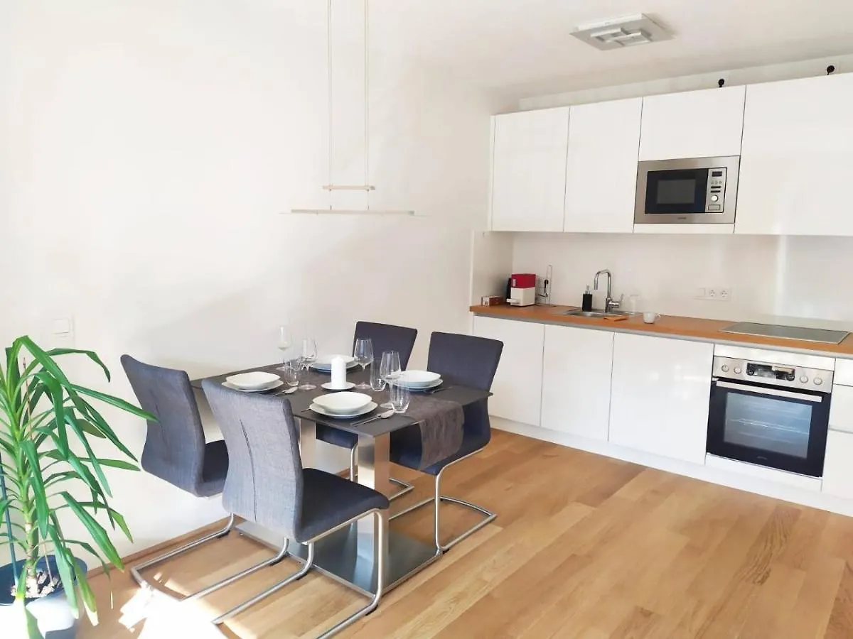 Appartamento Deluxe Parkapartment Vienna City Center - Free Parking! Austria