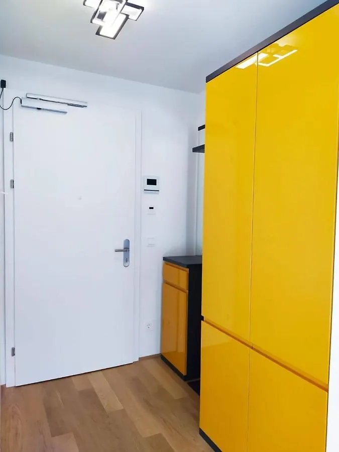 Apartment Deluxe Parkapartment Vienna City Center - Free Parking!