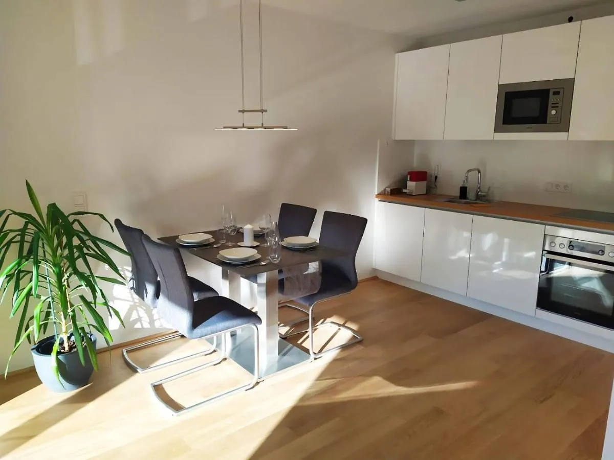 Deluxe Parkapartment Vienna City Center - Free Parking! 0*,  Österreich